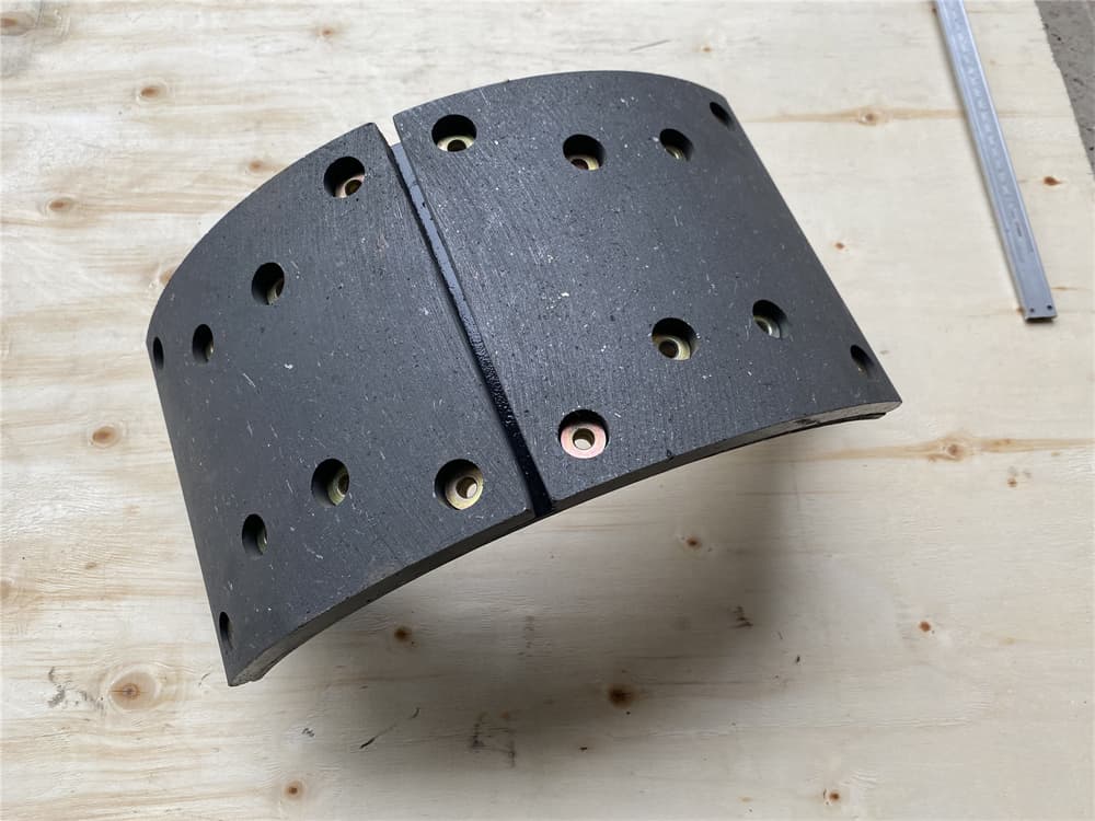 T5G front left brake shoe assy