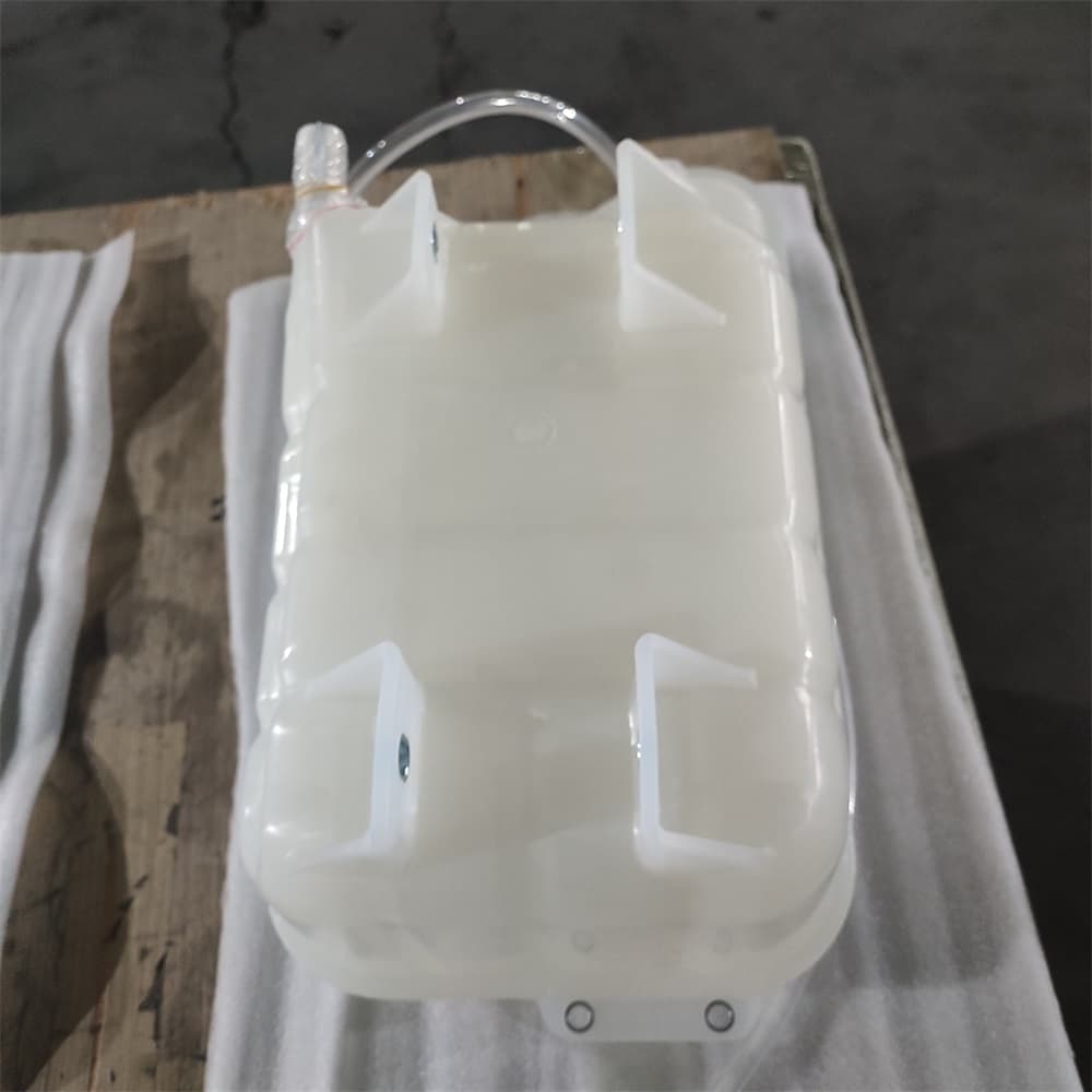 Expansion tank assembly