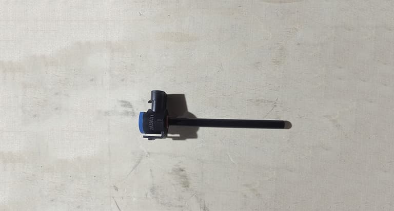 Level sensor assembly