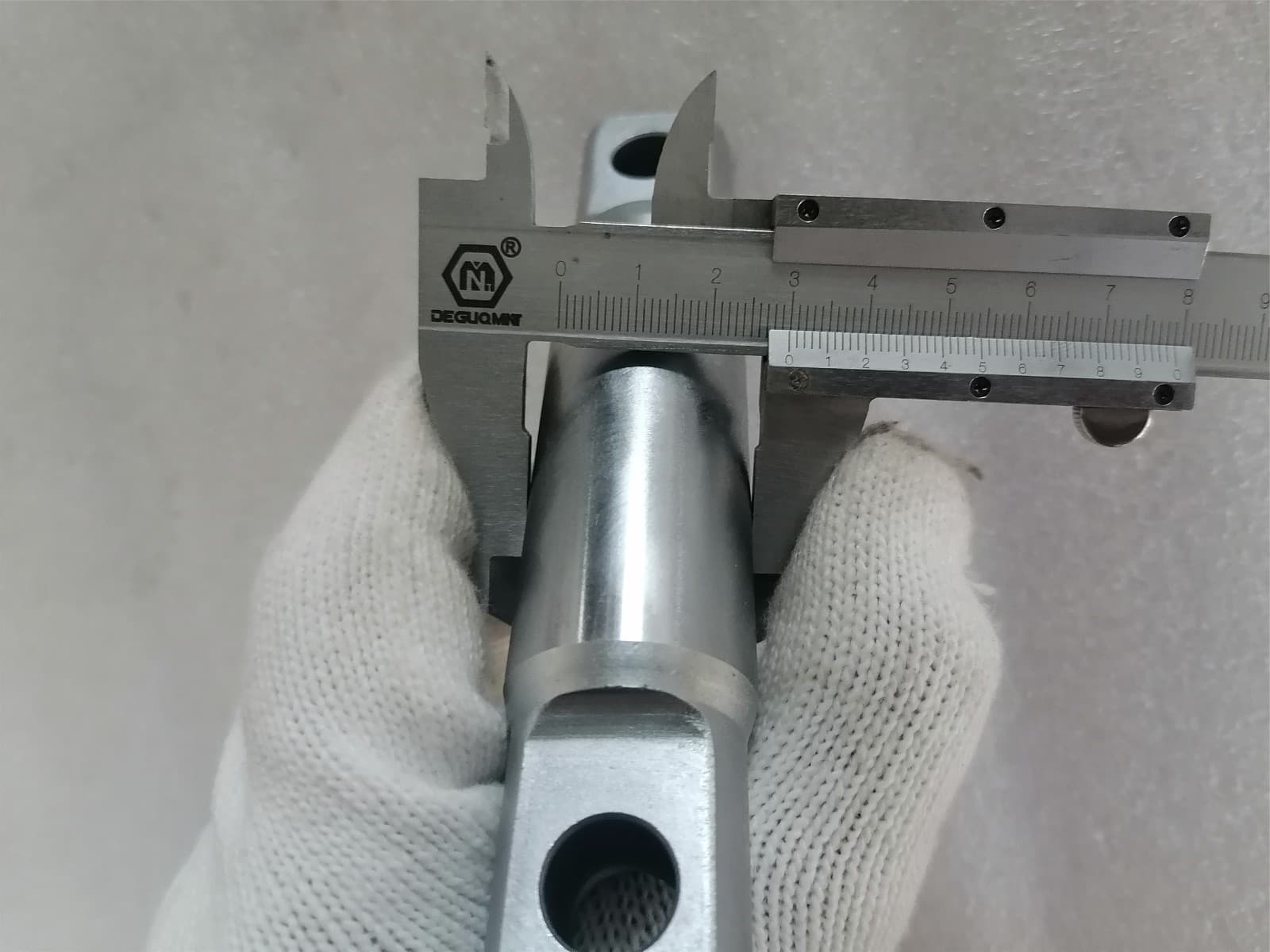 SINOTRUK Release fork shaft 1325.368.008