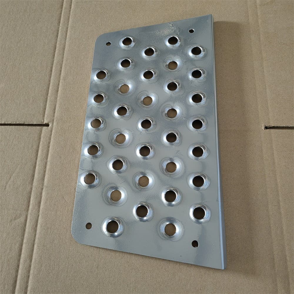 Pedal pad lower right