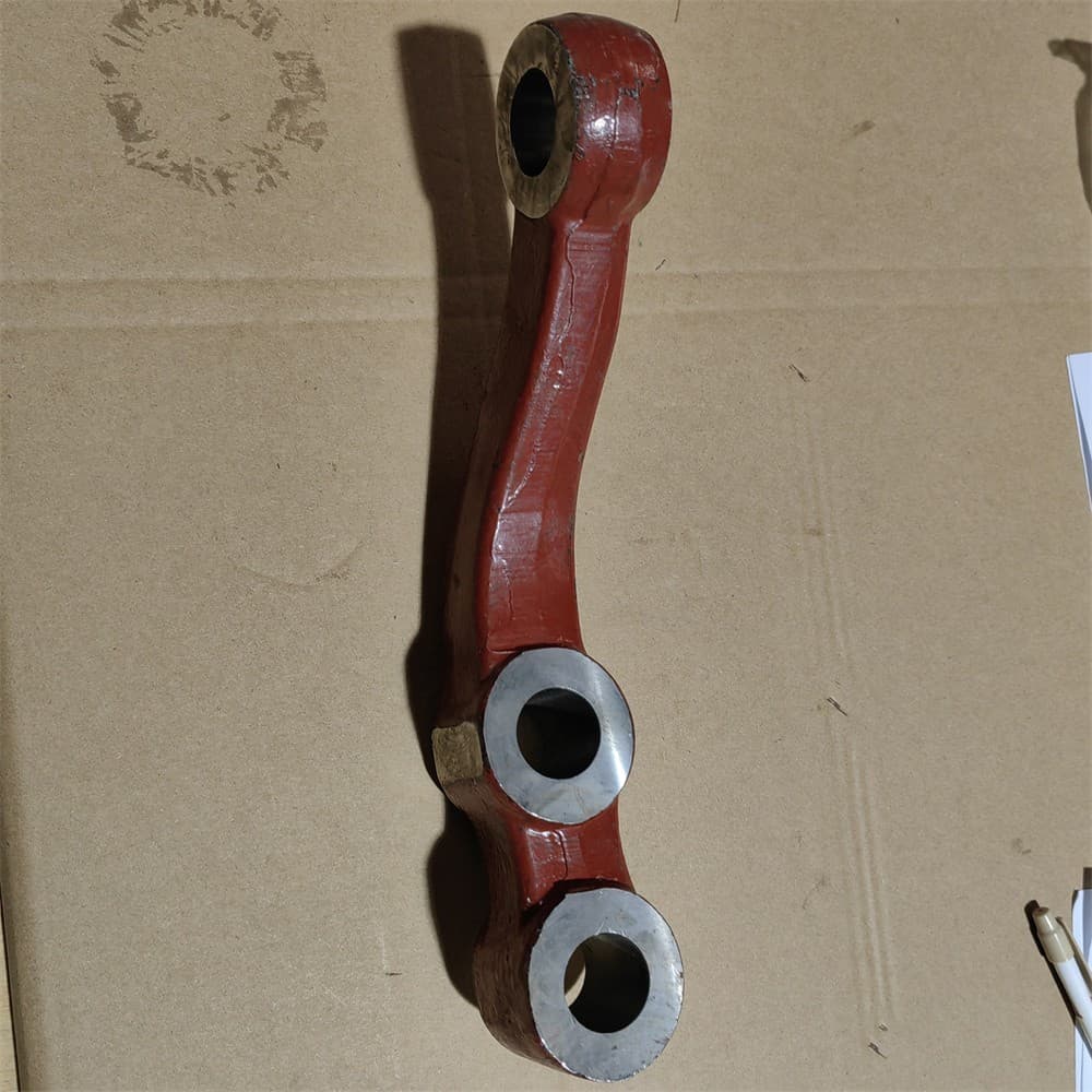 Рычаг TRACK ROD ARM (RH)