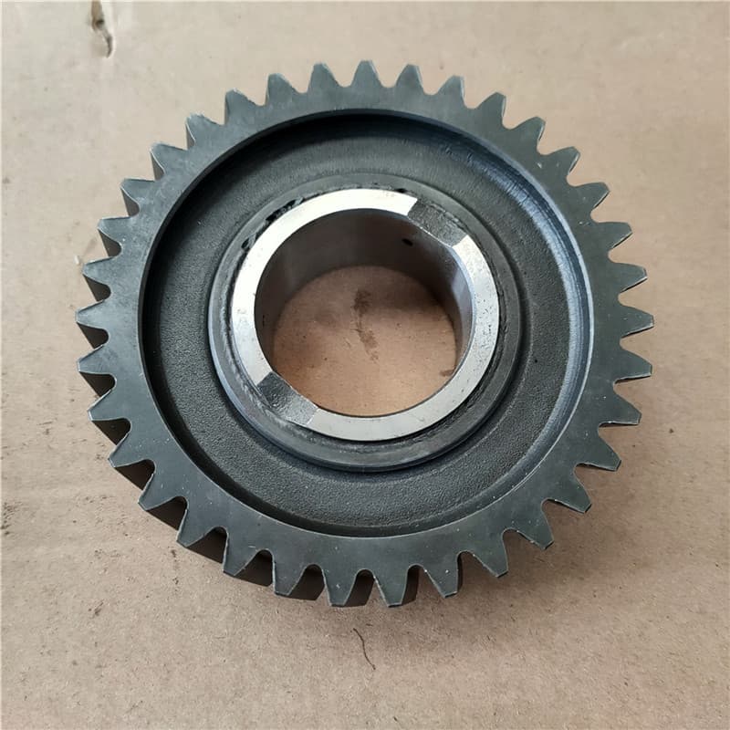 First speed gear
