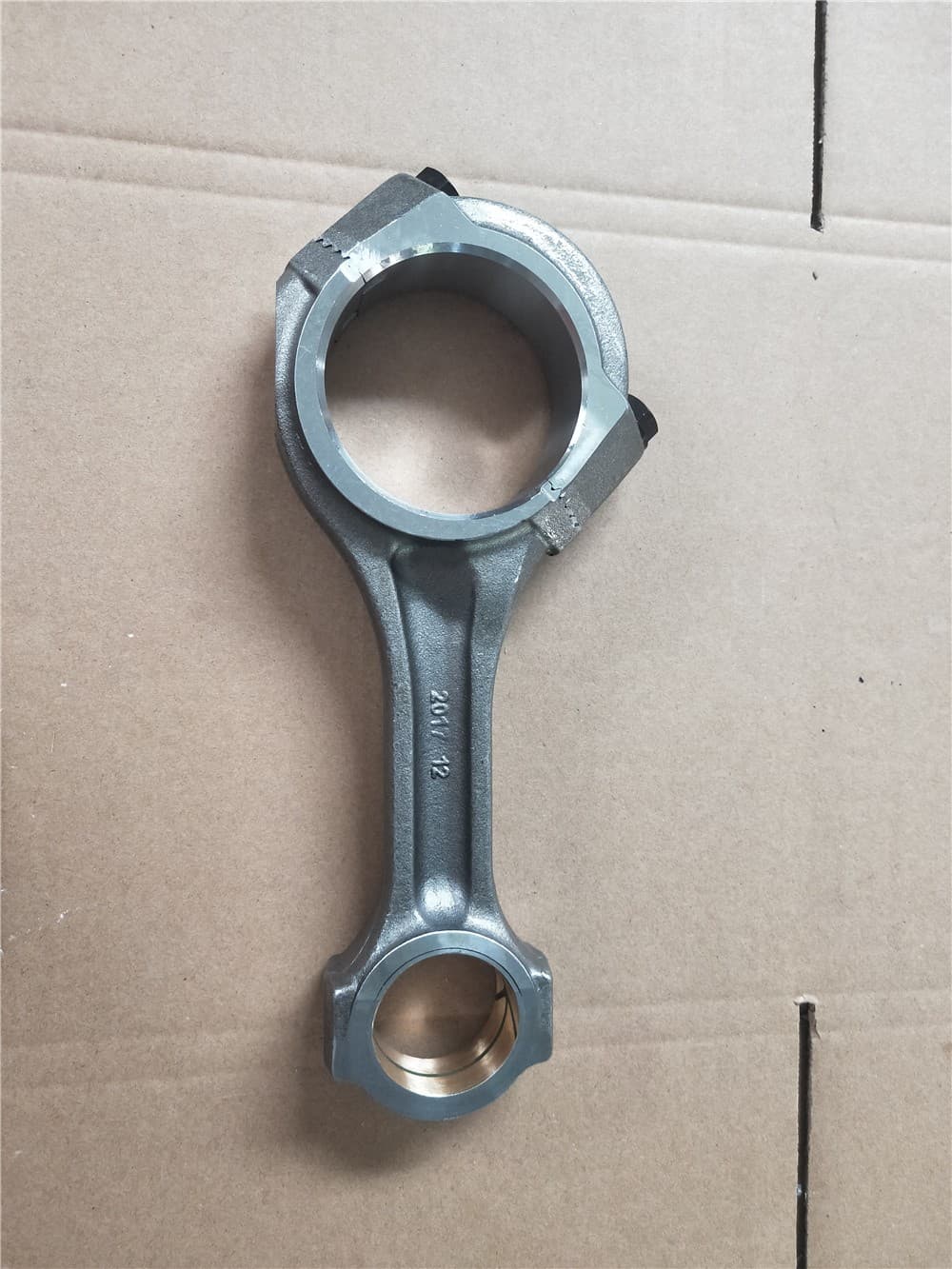 SINOTRUK Connecting rod 161500030008