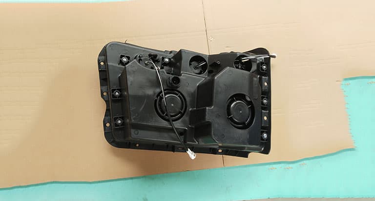Right headlamp assembly