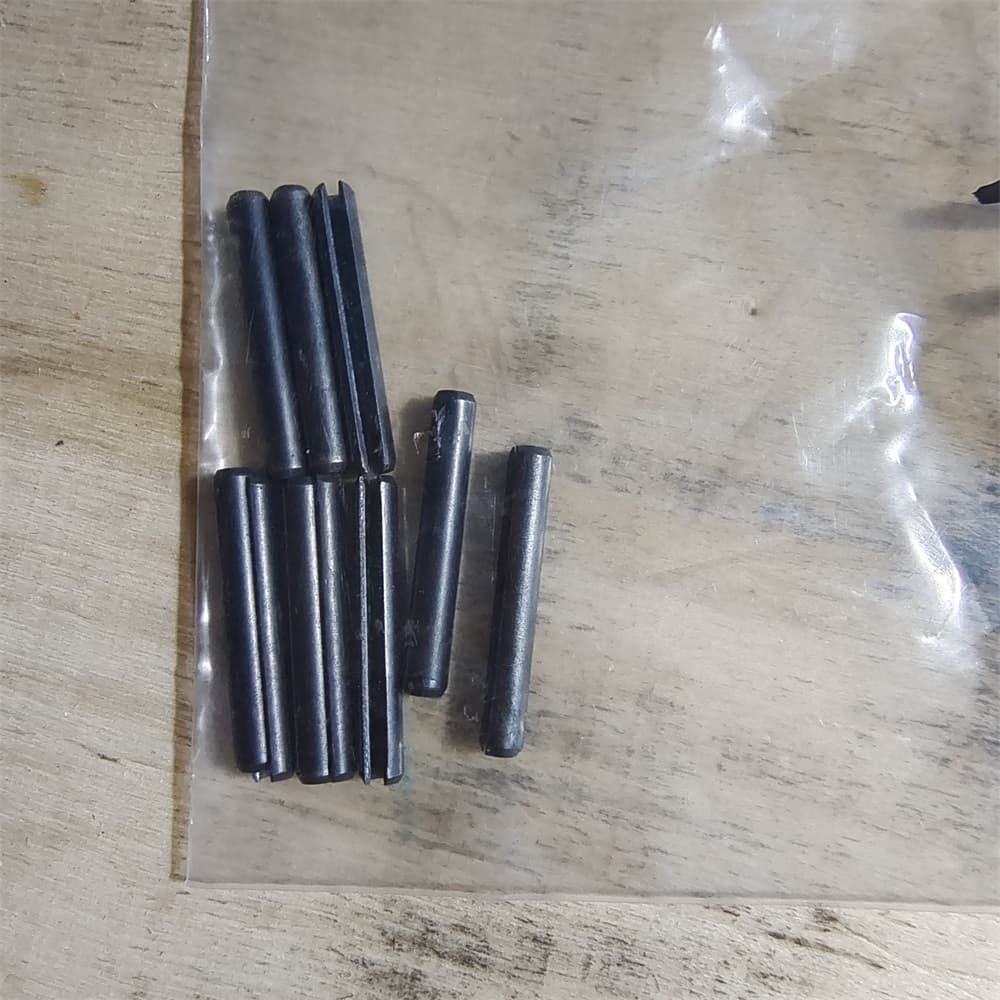 Slotted pin