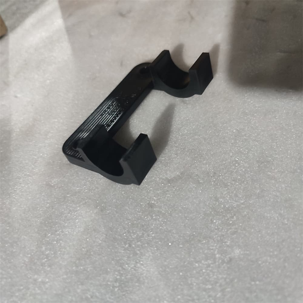 Front combination light pressing plate