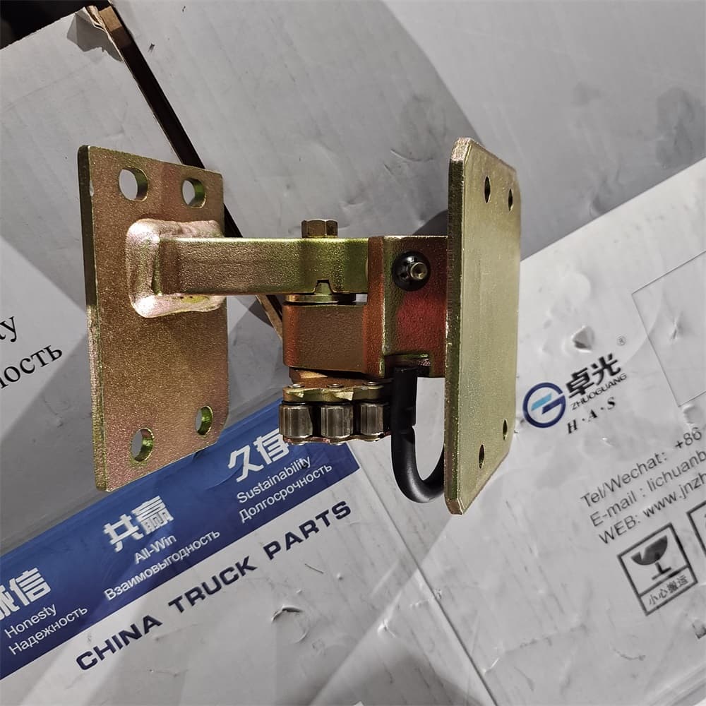 Door hinge upper left