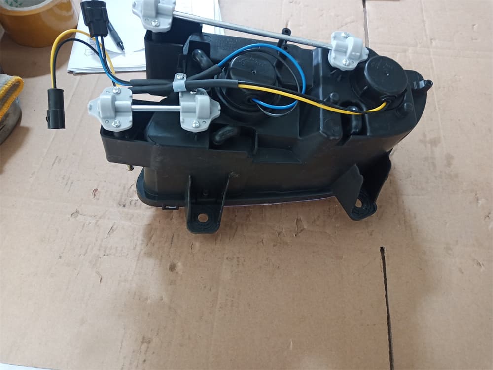 Right combination front fog lights