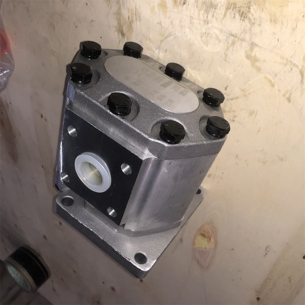 XCMG gear pump 803004033