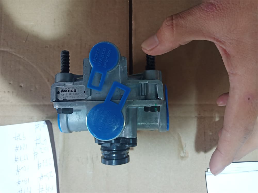 ABS relay valve