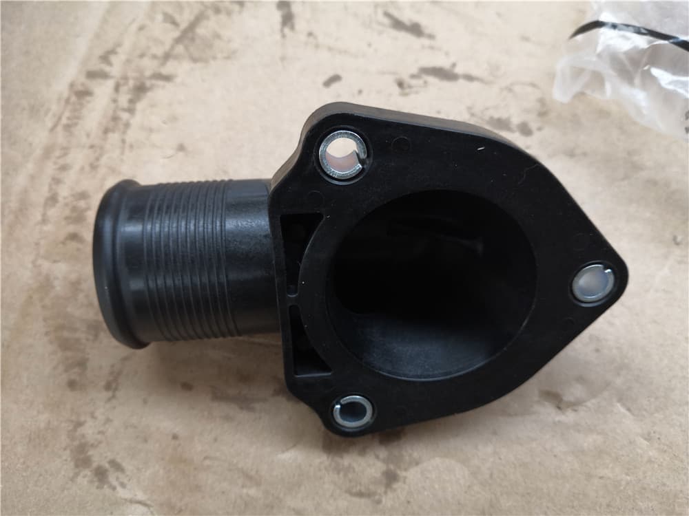 Water outlet connector