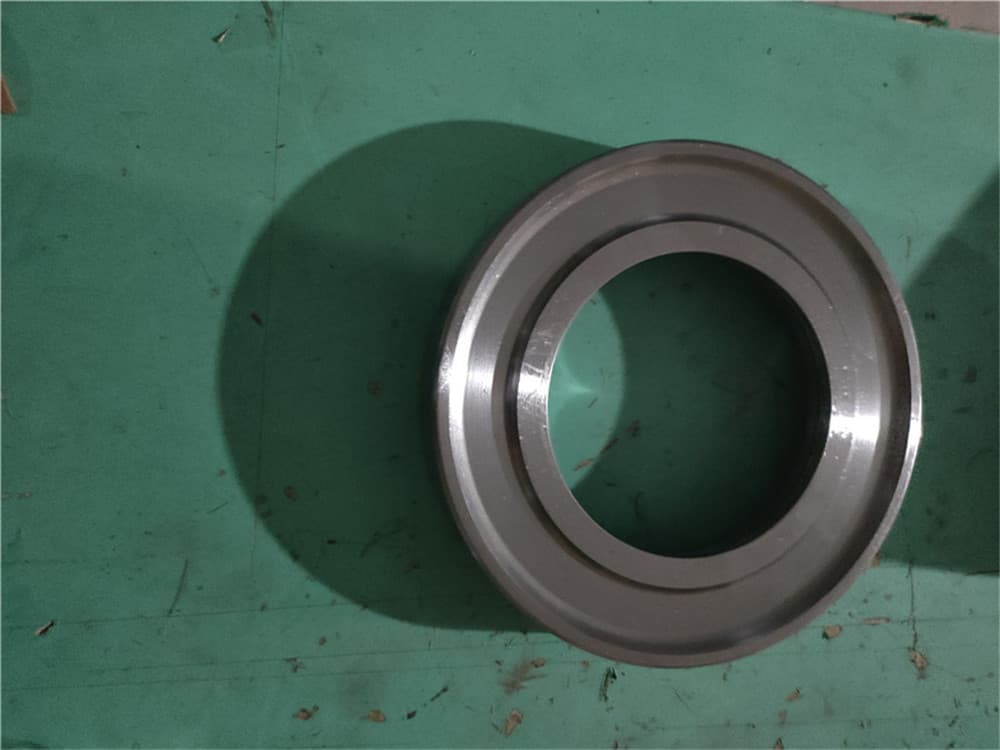 Oil seal seat