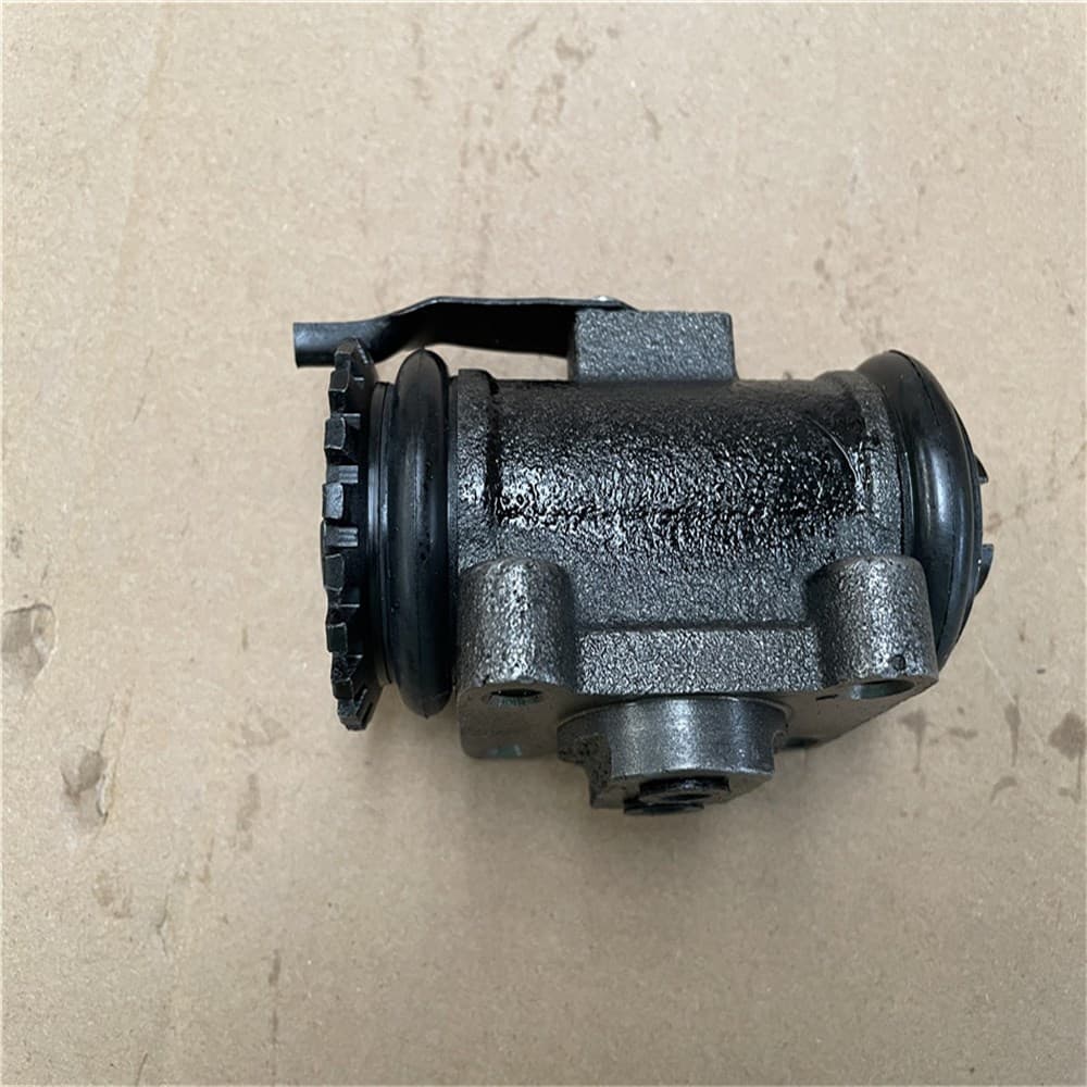 Right Upper Brake Slave Cylinder Assy