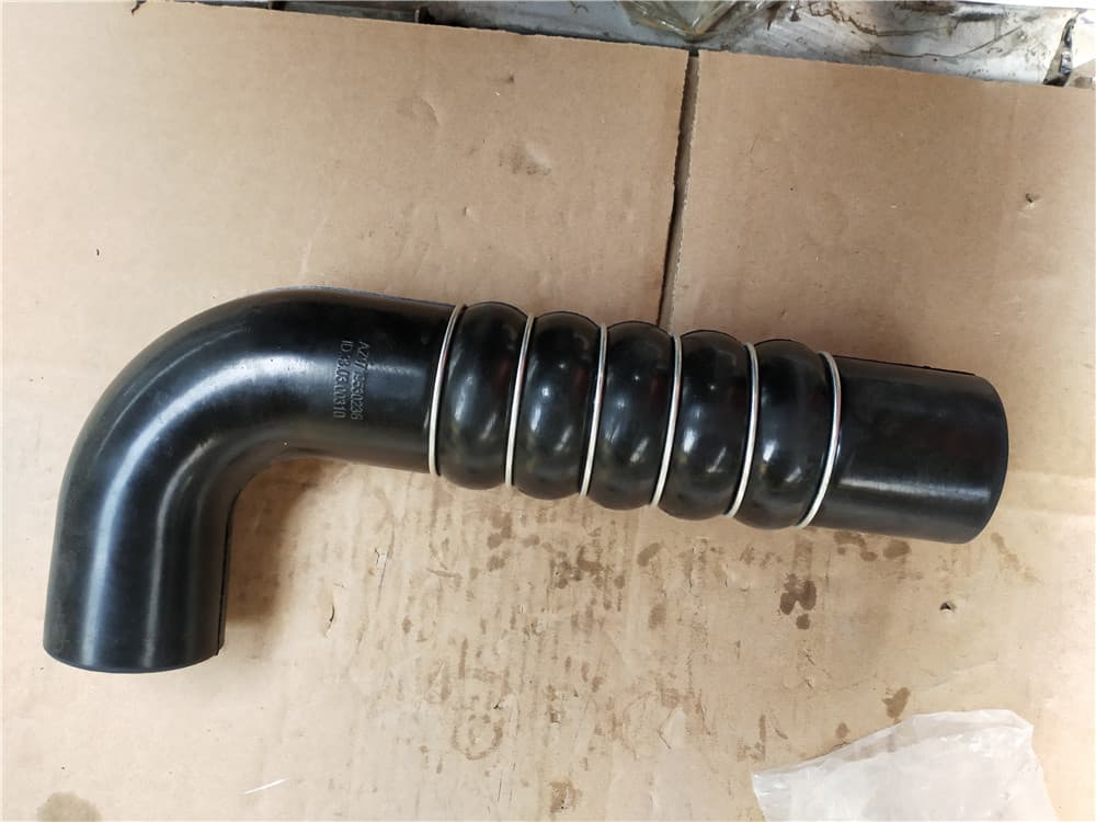 SINOTRUK hose WG9719530236
