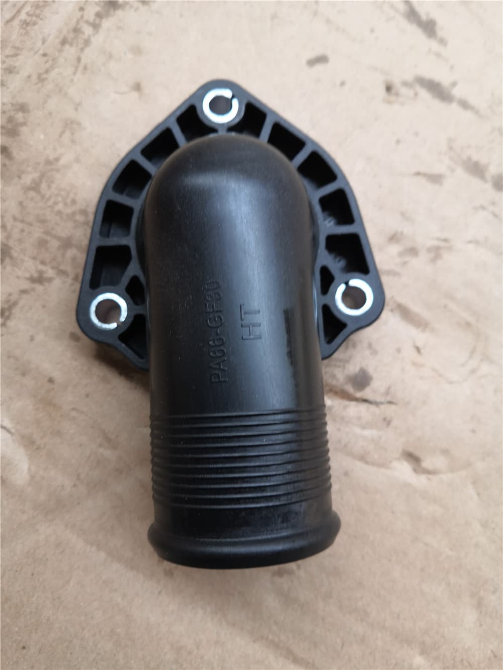 Water outlet connector