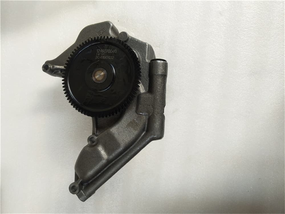 Насос масляный в сборе А7 D12 WD618 WD12