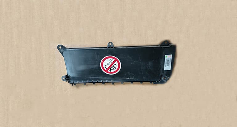 Protective cover for penetration box