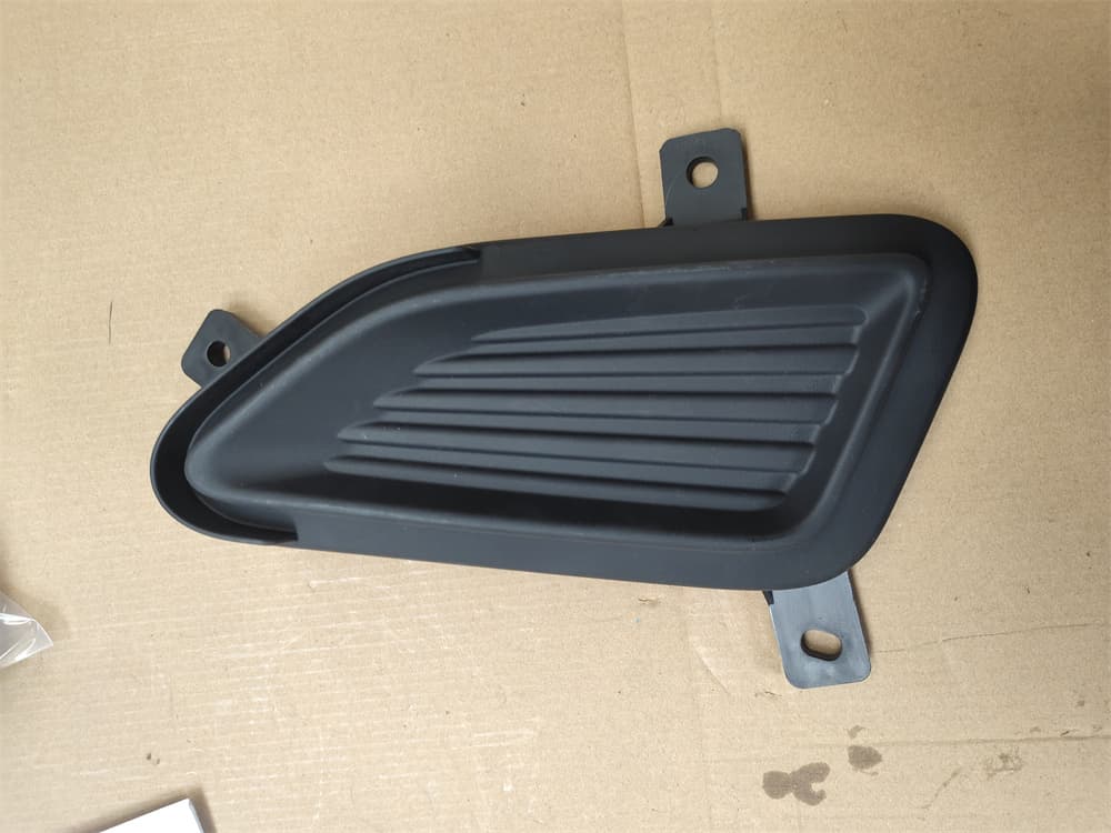 FOTON Нижняя левая обшивка бампера M4831012100A0