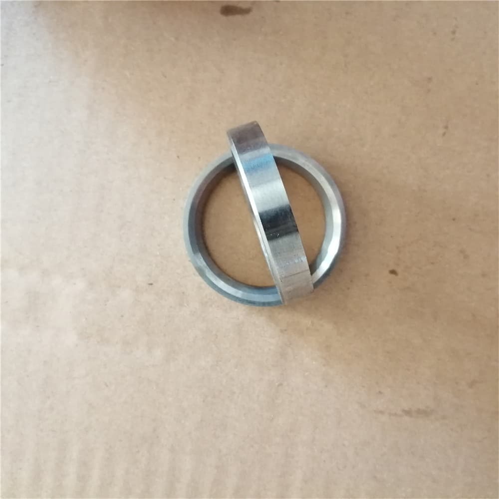 SINOTRUK Exhaust valve seat VG1246040013