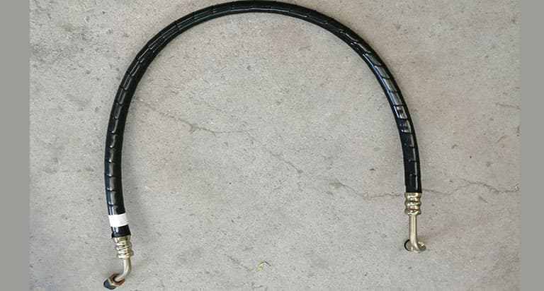 High pressure oil pipe