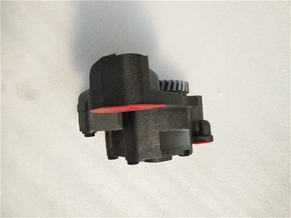 SINOTRUK Насос масляный WD618 HOWO A7 61800071010