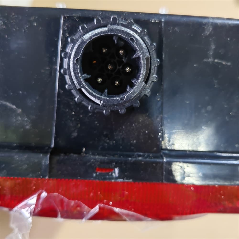 tail light(right)