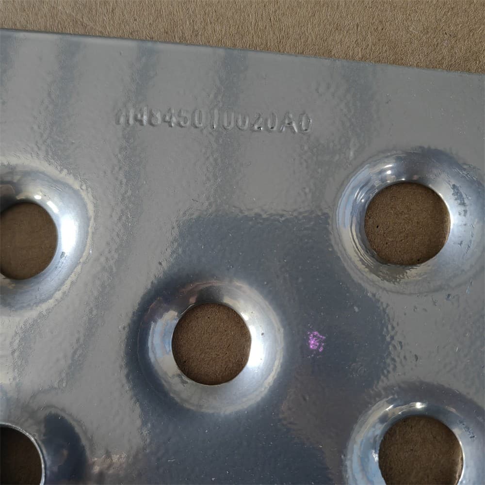 Pedal pad lower right
