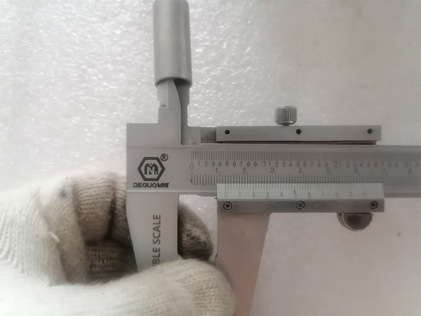 SINOTRUK output shaft pin 1314332043