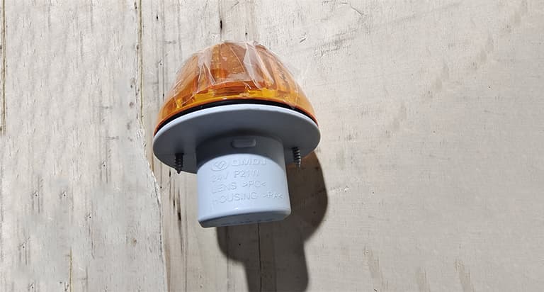 Side turn signal light