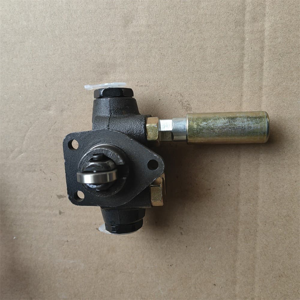 Насос топливоподкачивающий