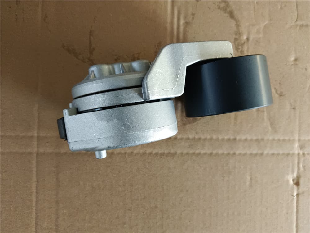 SINOTRUK натяжное колесо C3922900
