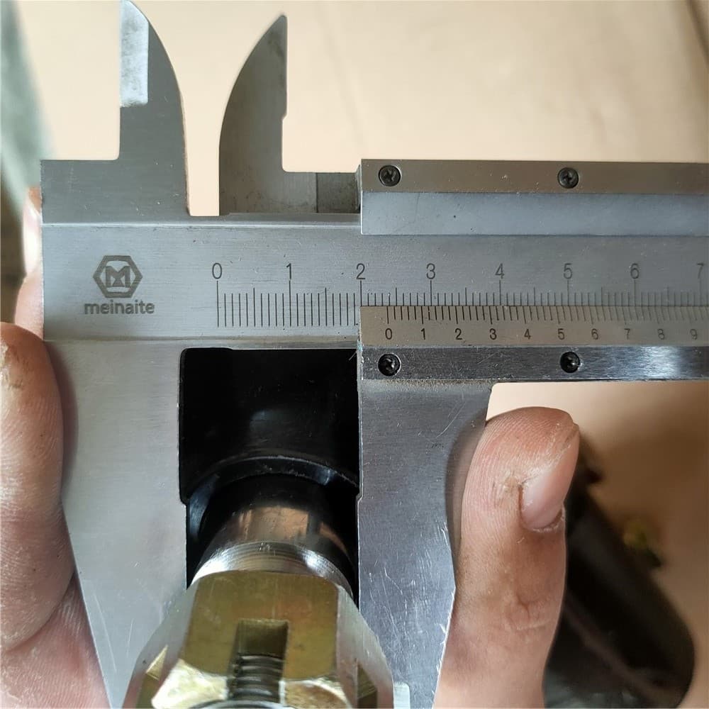 SINOTRUK ball head L/R 42*24