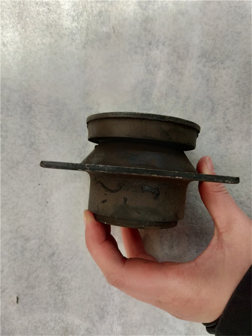 Engine front suspension rubber cushion