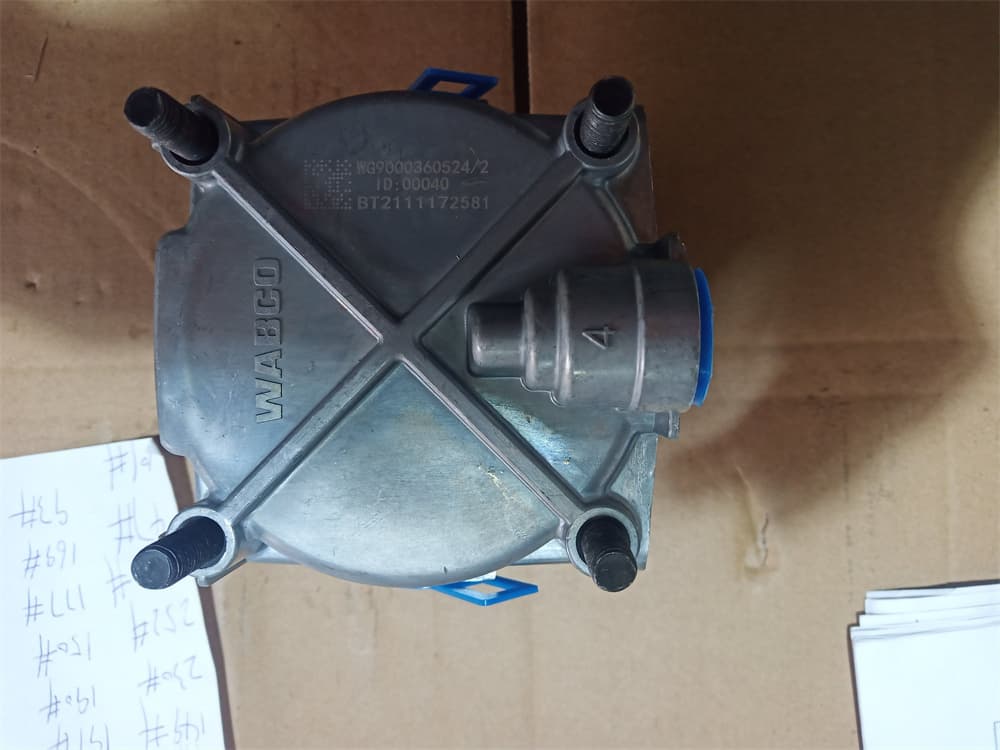 ABS relay valve