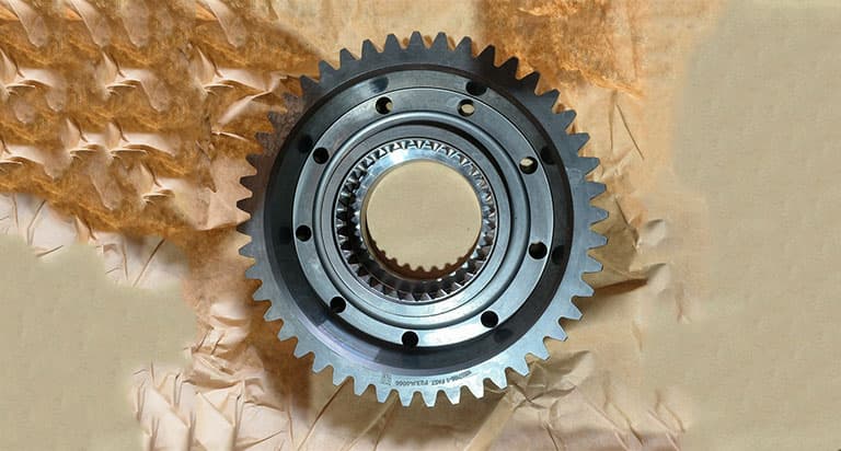 Reduction gear with hole