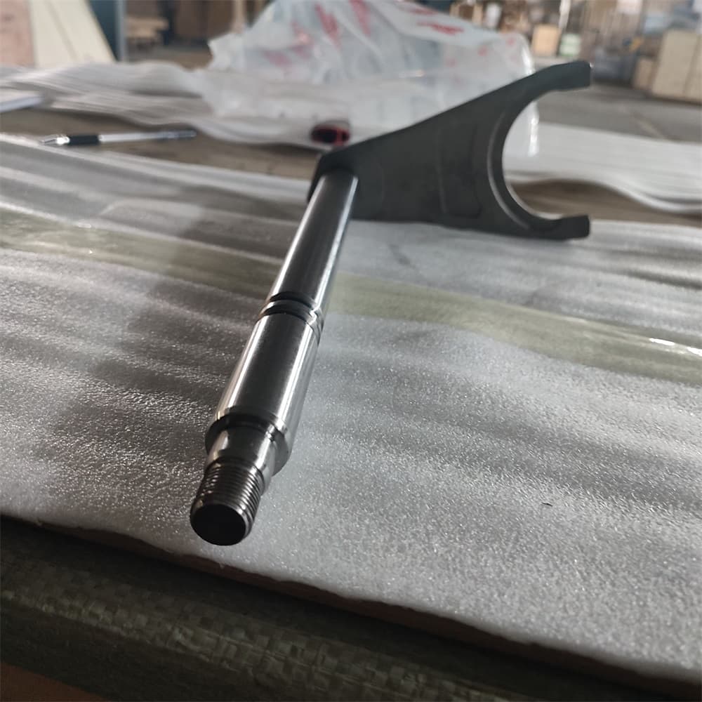 Shift fork shaft assembly (12-speed AMT retarder)