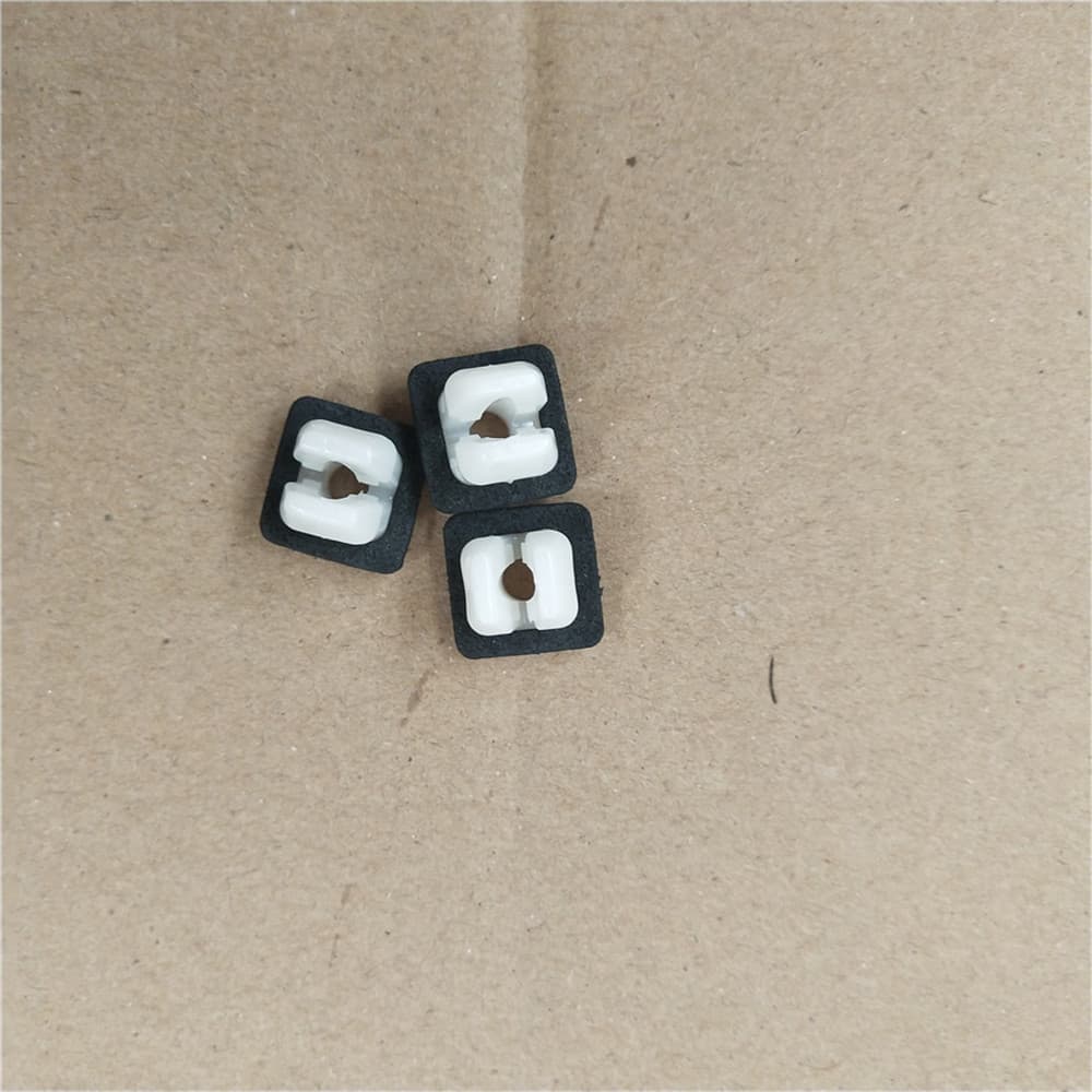 Front wheel mudguard clip