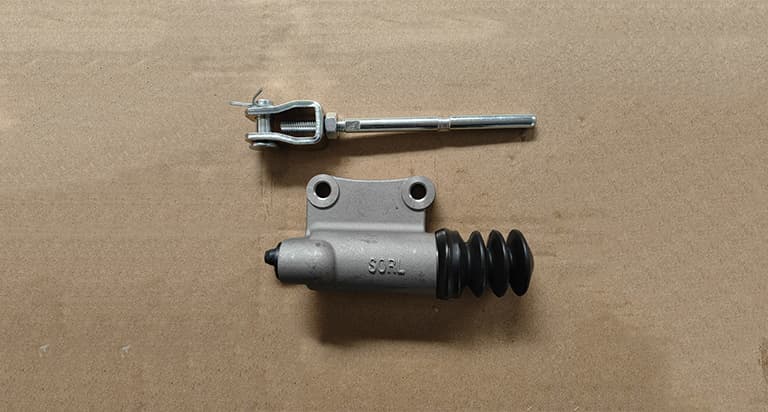FOTON CLUTCH SLAVE CYLINDER 1104916200039