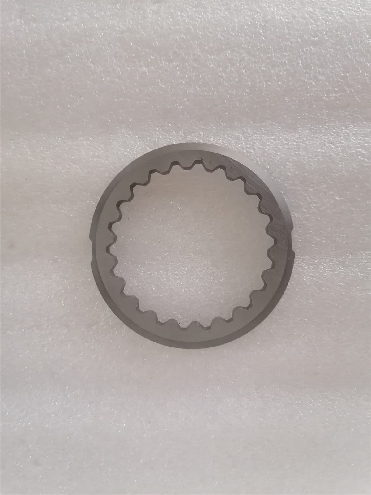 SINOTRUK output shaft gear gasket 1372304016