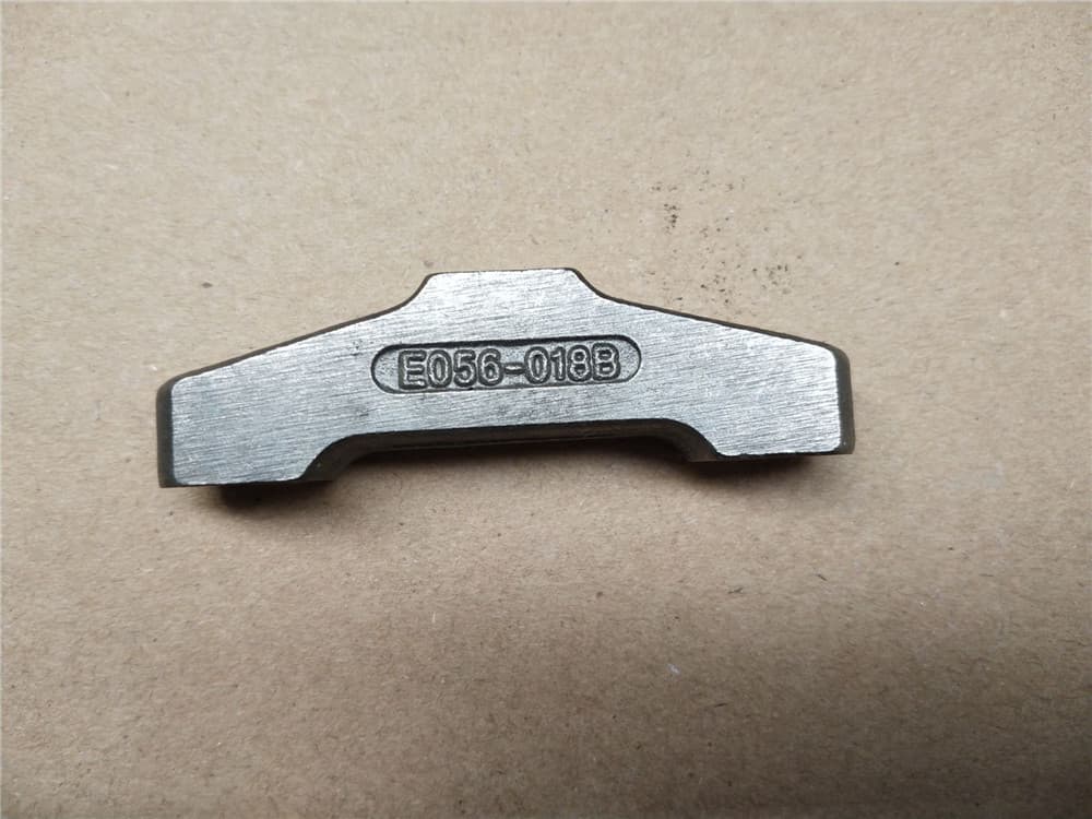 Exhaust valve bridge