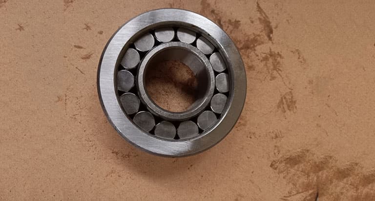 Guiding bearing