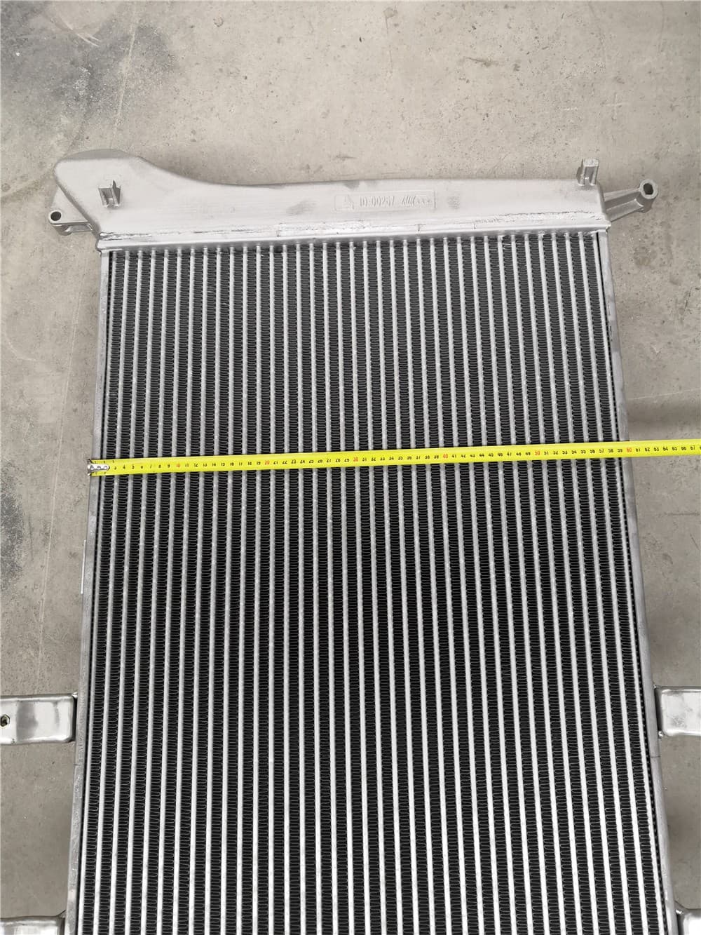 SINOTRUK radiator WG9719530281/1