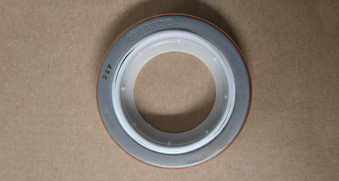 front crankshaft seal