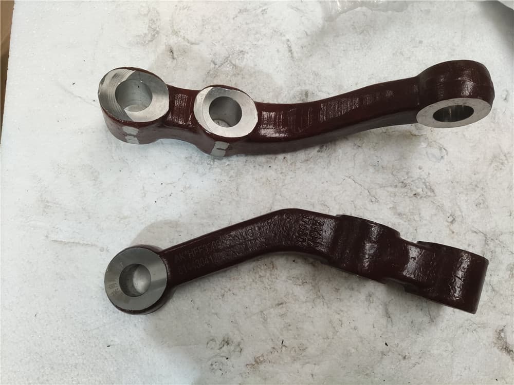 Рычаг TRACK ROD ARM (RH)