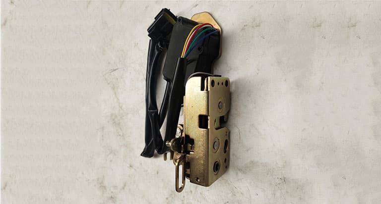 Door lock assembly