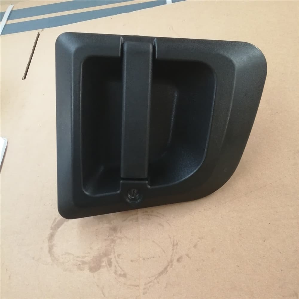 door handle with lock element